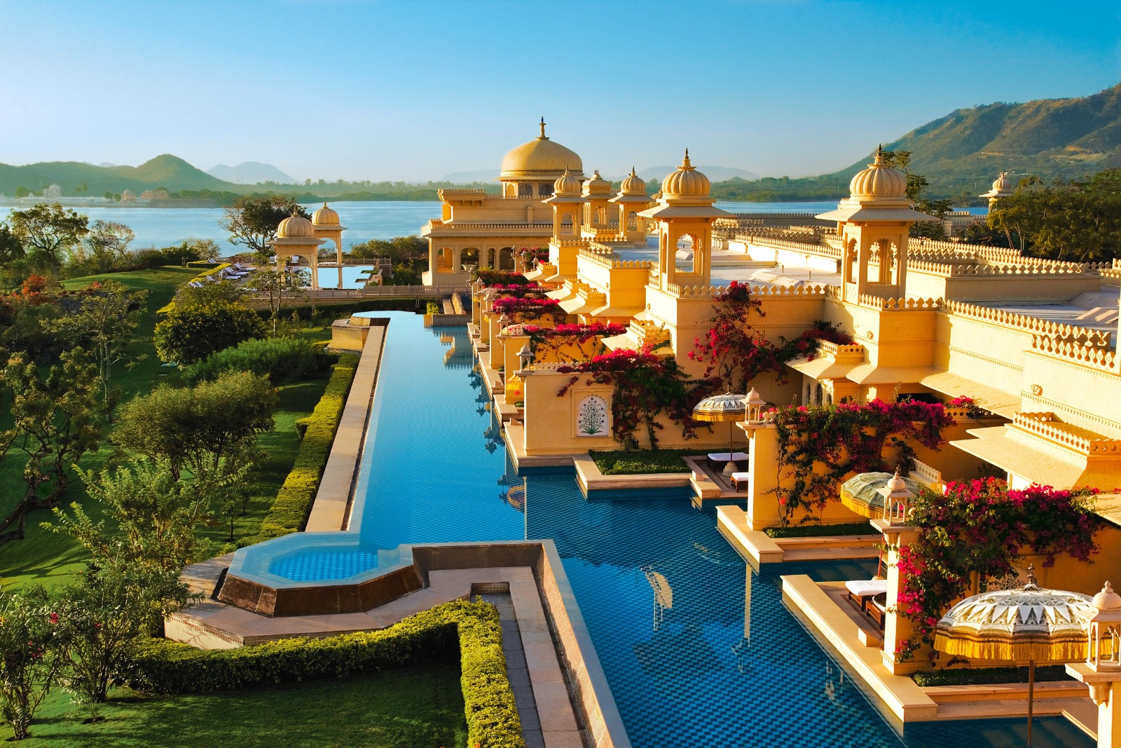 Experience the Opulence of Private Travel & Luxury India Tours